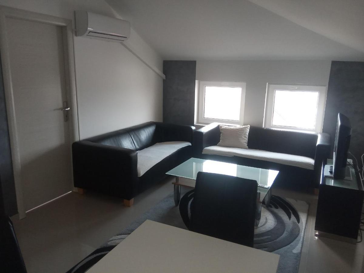 Apartment Djukic *